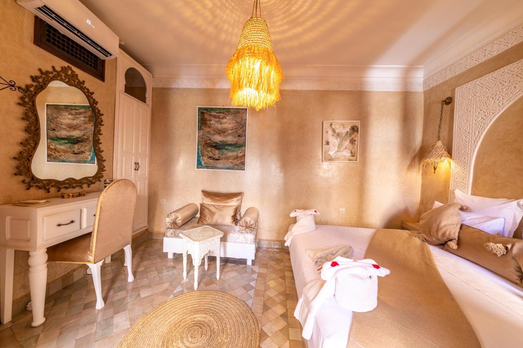 Riad 7 Saints Marrakesh Exterior photo